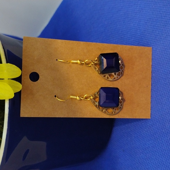 Blue and gold - Picture 1 of 2